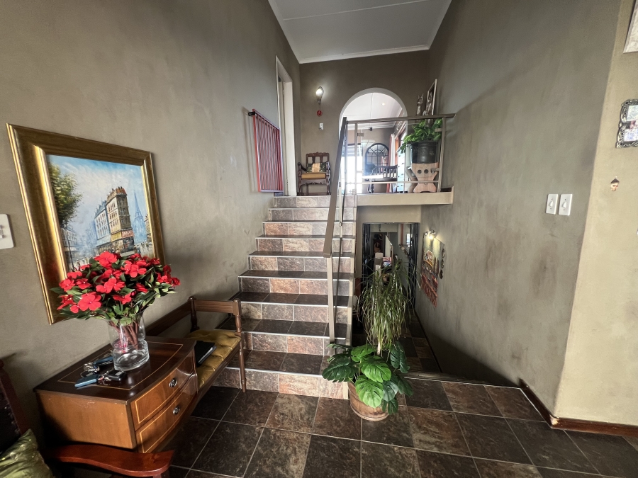 4 Bedroom Property for Sale in Bonza Bay Eastern Cape